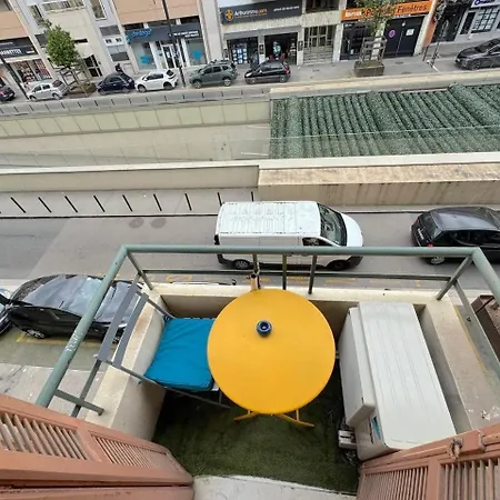 Elegant A 100m Prom Des Apartamento *